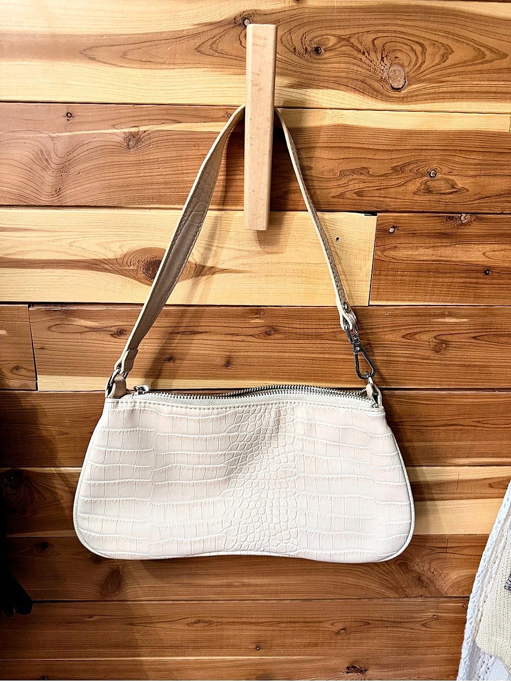 Friday by JW PEI Eva Shoulder Bag White
